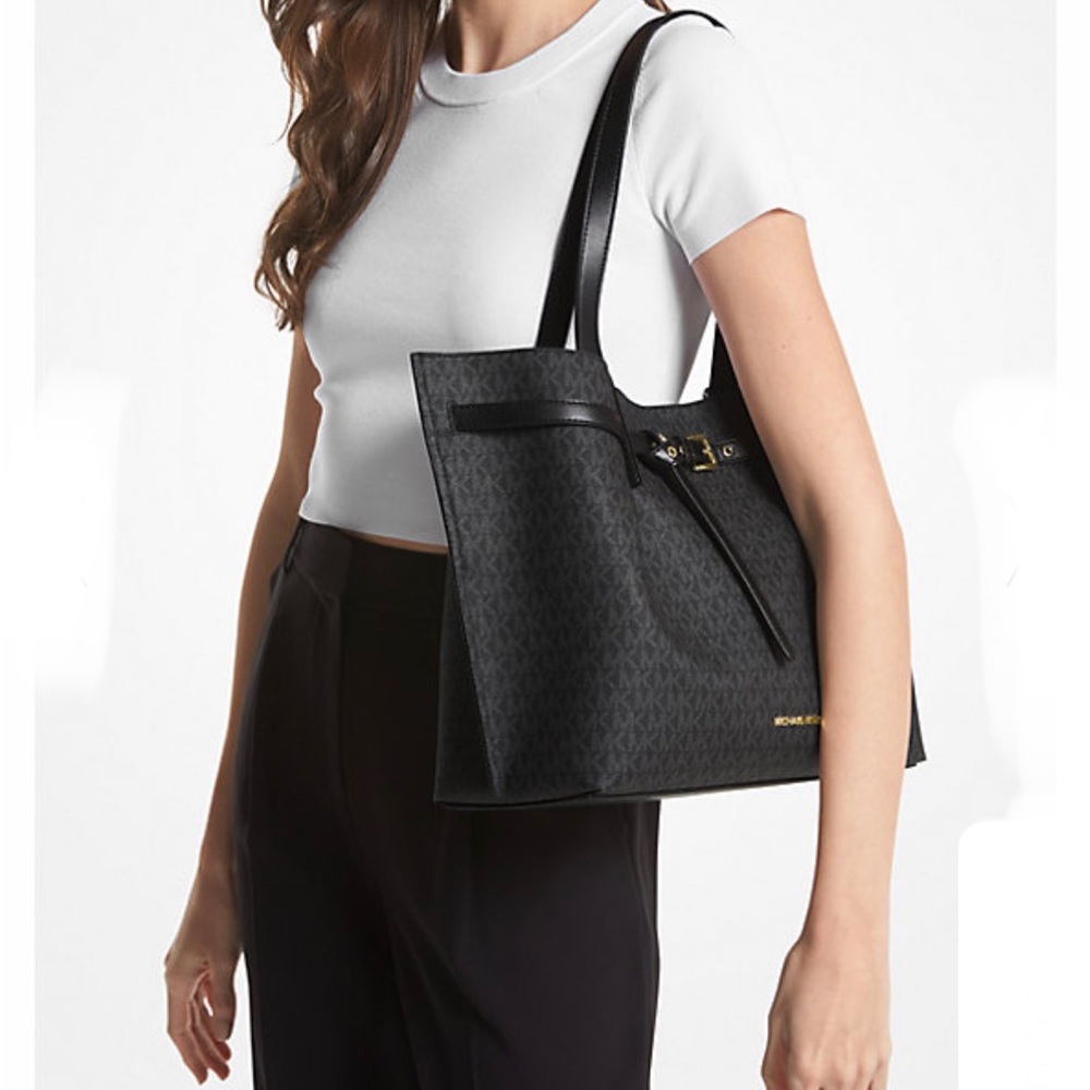 MICHAEL KORS
Emilia Large Logo Tote Shoulder Bag
COLOR Black Signature 
NWT - Picture 14 of 16